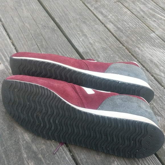 MENS NEW BALANCE 620 MAROON US 10 - Picture 2 of 3